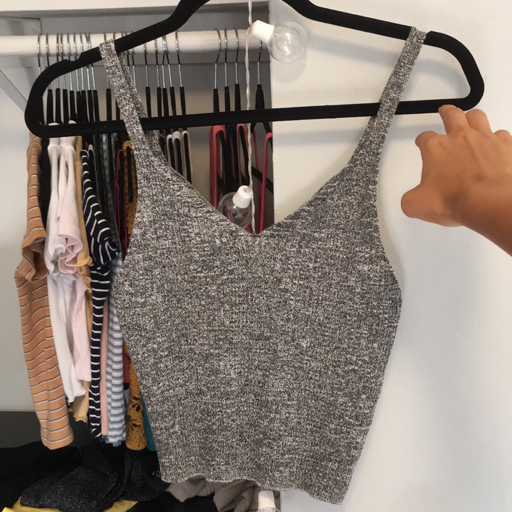 ribbed v-neck croptop